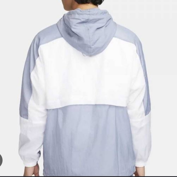 Nike Hooded Woven Jacket - Picture 3 of 3